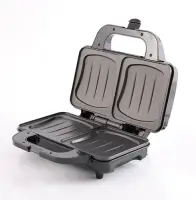 Camry | Sandwich Maker XL | CR 3054 | 900 W | Number of plates 1 | Number of pastry 2 | Black