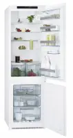 AEG Refrigerator SCT71800S1 Built-in, Combi, Height 177.2 cm, A+, No Frost system, Fridge net capacity 200 L, Freezer net capacity 63 L, Display, 39 dB, White