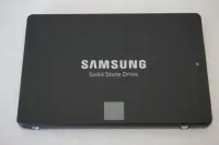 SALE OUT. Samsung | SSD | 870 EVO | 250 GB | SSD form factor 2.5" | Solid-state drive interface SATA III | Read speed 560 MB/s | Write speed 530 MB/s | DAMAGED PACKAGING