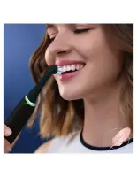 Oral-B | Toothbrush replacement | iO Gentle Care | Heads | For adults | Number of brush heads included 4 | Number of teeth brushing modes Does not apply | Black – pilt 2