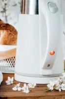 Adler | Kettle | AD 1372 | Electric | 800 W | 0.6 L | Plastic/Stainless steel | 360° rotational base | White – pilt 6