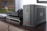 APC Back-UPS 950 VA – pilt 2