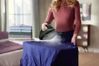 Philips | DST5040/80 | Steam Iron | 2600 W | Water tank capacity 320 ml | Continuous steam 45 g/min | Steam boost performance 200 g/min