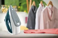 TEFAL | FV2839E0 | Steam Iron | 2400 W | Water tank capacity 270 ml | Continuous steam 40 g/min | Steam boost performance 185 g/min | Blue/White – pilt 10