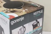 SALE OUT.  | Gorenje Kettle | K15DWBK | Electric | 2200 W | 1.5 L | Stainless steel | 360° rotational base | Black | DAMAGED PACKAGING, SCRATCHED – pilt 8