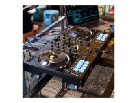 Hercules | DJControl Inpulse 500 | Speakers | USB connectivity
