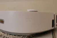 SALE OUT. Midea V12 Robot Vacuum Cleaner, White | Midea | Robot Vacuum Cleaner | V12 | Wet&Dry | 5200 mAh | Dust capacity 3 L | 5000 Pa | White | Battery warranty 20 month(s) | DAMAGED PACKAGING AND PAINT, MISSING INNER PACKAGING, SCRATCHED, DIRTY | 24 month(s) – pilt 14