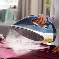 Philips Steam Iron | DST7020/20 | Steam Iron | 2800 W | Water tank capacity 300 ml | Continuous steam 50 g/min | Steam boost performance 250 g/min | Blue – pilt 7