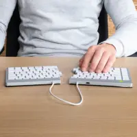 R-Go Tools RGOSBUSWLWH klaviatuur Kontor Bluetooth QWERTY Põhjamaad Valge – pilt 26