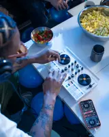 Hercules | Djcontrol Mix Ultra WW | Speakers | Bluetooth – pilt 11