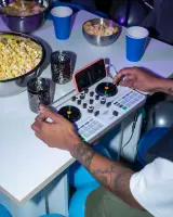 Hercules | Djcontrol Mix Ultra WW | Speakers | Bluetooth – pilt 17