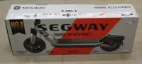 SALE OUT. Ninebot by Segway eKickScooter E3 Pro E | Segway E3 Pro E | eKickScooter | 800 W | Up to 25 km/h | 10 " | 24 month(s) | Silver and Gray | DAMAGED PACKAGING