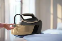 Philips Steam Station | PSG6064/80 6000 Series PerfectCare | 2400 W | 1.8 L | 8 bar | Auto power off | Vertical steam function | Calc-clean function – pilt 4