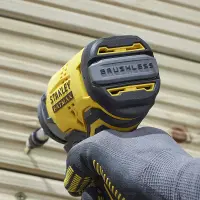 Stanley | 18V V20 Brushless 3-Speed Impact Driver - 2.0Ah Kit | SFMCF820D2K-QW | 18 V | 2.0 Ah | Lithium Ion