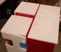 SALE OUT. Midea Refrigerator | MDRD142SLE32 | Energy efficiency class E | Free standing | Larder | Height 83.5 cm | Fridge net capacity 93 L | 41 dB | Red | DAMAGED INNER PACKAGING, DENTED ITEM'S BACK SIDE