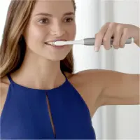 Oral-B Pulsonic Slim Luxe 4000 Sonic | Electric Toothbrush | Rechargeable | For adults | Number of brush heads included 1 | Number of teeth brushing modes 3 | Platinum