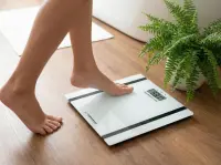 ESPERANZA DIGITAL FAT SCALE SAMBA WHITE