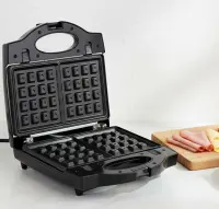 ESPERANZA SANDWICH MAKER 700W WITH REMOVABLE PLATES PORTABELLA BLACK – pilt 2