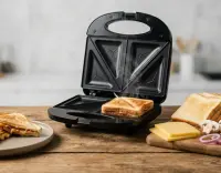 TITANUM SANDWICH MAKER 700W CASSEROLE