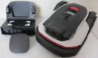 SALE OUT. | Roborock RockNeo Q110 Mower, 2WD, 1000m², RTK + VSLAM, (Edge Cutting module sold separately) | DAMAGED PACKAGING, USED, SCRATCHED, DIRTY – pilt 3