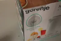 SALE OUT. Gorenje K17DPW Kettle, Electric, Capacity 1.7 L, Power 2200 W, White | SALE OUT. Gorenje | Kettle | K17DPW | Electric | 2200 W | 1.7 L | Stainless steel | 360° rotational base | White | DAMAGED PACKAGING – pilt 3