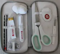 SALE OUT. | Singer Premium Sewing Kit | Mint | 24 month(s) | DAMAGED PACKAGING, DIRTY PARTS