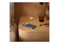 Apple iPhone 17 Pro Kickstand Case with MagSafe and Camera Control - Granite Gray | Apple – pilt 2
