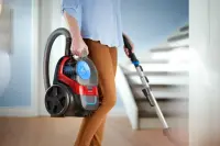Philips | Vacuum cleaner | PowerPro Compact FC9330/09 | Bagless | Power 900 W | Dust capacity 1.5 L | Red – pilt 14