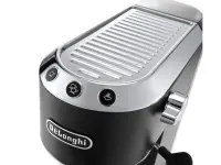 Delonghi | Dedica Pump Espresso | EC685.BK | Pump pressure 15 bar | Built-in milk frother | Semi-automatic | 1300 W | Black/Stainless Steel – pilt 17