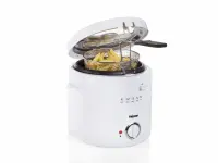 Tristar | Deep Fryer | FR-6941 | Power 1000 W | Capacity 1.5 L | White