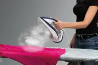 Gorenje | Steam Iron | SIH2600BLC | Steam Iron | 2600 W | Water tank capacity 350 ml | Continuous steam 30 g/min | Steam boost performance 95 g/min | Blue/White – pilt 8
