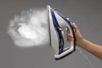 Gorenje | Steam Iron | SIH2600BLC | Steam Iron | 2600 W | Water tank capacity 350 ml | Continuous steam 30 g/min | Steam boost performance 95 g/min | Blue/White – pilt 25