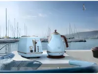 Delonghi | Kettle | KBOV 2001.AZ | Standard | 2000 W | 1.7 L | Stainless steel | 360° rotational base | Azure – pilt 2