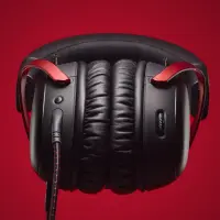 HyperX Cloud III – mängu peakomplekt (must-punane) – pilt 12
