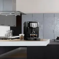 Delonghi | Coffee Maker | ECAM22.112.B Magnifica S | Pump pressure 15 bar | Built-in milk frother | Automatic | 1450 W | Black – pilt 3