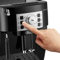 Delonghi | Coffee Maker | ECAM22.112.B Magnifica S | Pump pressure 15 bar | Built-in milk frother | Automatic | 1450 W | Black – pilt 6