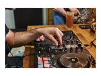 Hercules | DJ controller | DJ Essentials Kit | Speakers | USB connectivity – pilt 4