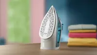 Philips Steam Iron | DST2020/90 2000 series | Steam Iron | 2000 W | Water tank capacity 250 ml | Continuous steam 25 g/min | Steam boost performance 110 g/min | Blue/White – pilt 5