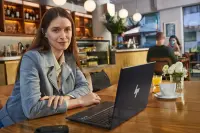 HP Poly Voyager Legend 30 Headset – pilt 7