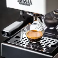 SALE OUT. Gaggia Coffee Maker | RI9481/13 Classic Evo | Pump pressure 15 bar | Built-in milk frother | Ground | 1300 W | White | DAMAGED PACKAGING, DENT ON THE TOP, CRACKED PLASTIC – pilt 8