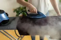 Gorenje Steam Generator Iron | SGD3000BBK | 3000 W | 8 bar | 1.5 L | Auto power off | Vertical steam function | Calc-clean function | Blue/Black – pilt 3