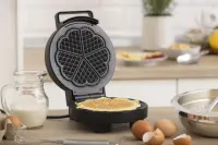 Gorenje Waffle maker | WM1000B | 1000 W | Number of pastry 5 | Black – pilt 2