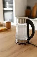 Gorenje Kettle | K17GDWII | 2200 W | Electric | 1.7 L | 360° rotational base | Stainless steel/Glass | Stainless steel/Transparent – pilt 3