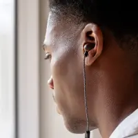 Marley Wired Earbuds | Smile Jamaica | Built-in microphone | USB Type-C | Signature Black – pilt 3