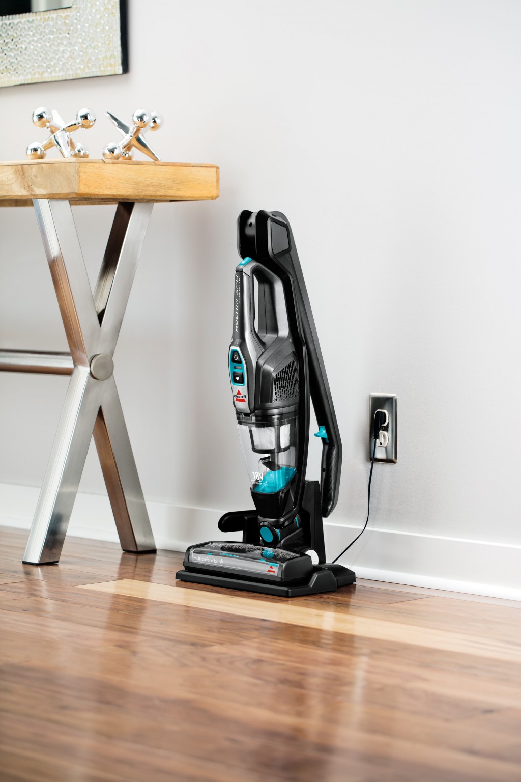Bissell | Vacuum cleaner | MultiReach Essential | Cordless operating | Handstick and Handheld | - W | 18 V | Operating time (max) 30 min | Black/Blue | Warranty 24 month(s) | Battery warranty 24 month(s)