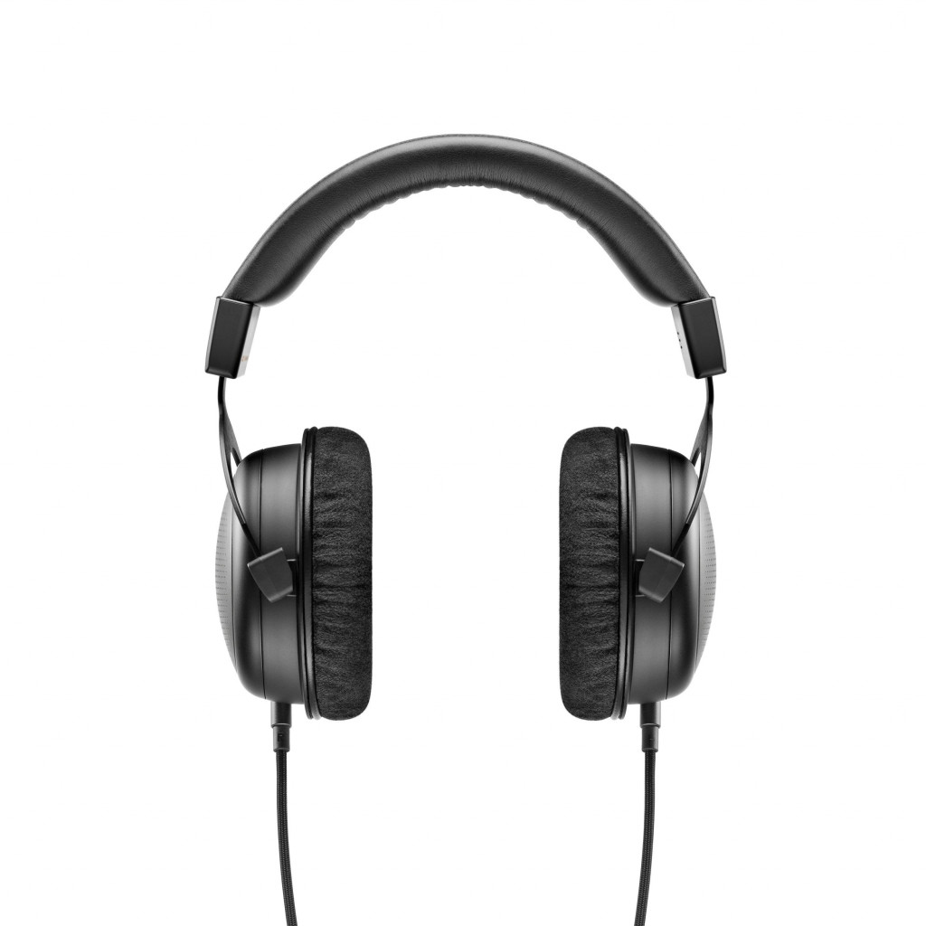 Beyerdynamic | Dynamic Stereo Headphones (3rd generation) | T1 | Wired | Over-Ear | Black