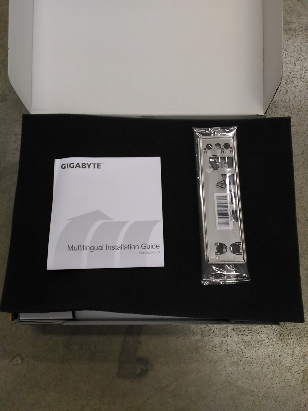 SALE OUT. GIGABYTE Z590 UD AC 1.1 M/B | Gigabyte | USED, REFURBISHED, WITHOUT ORIGINAL PACKAGING AND ACCESSORIES, ONLY BACKPANEL AND ANTENNA INCLUDED