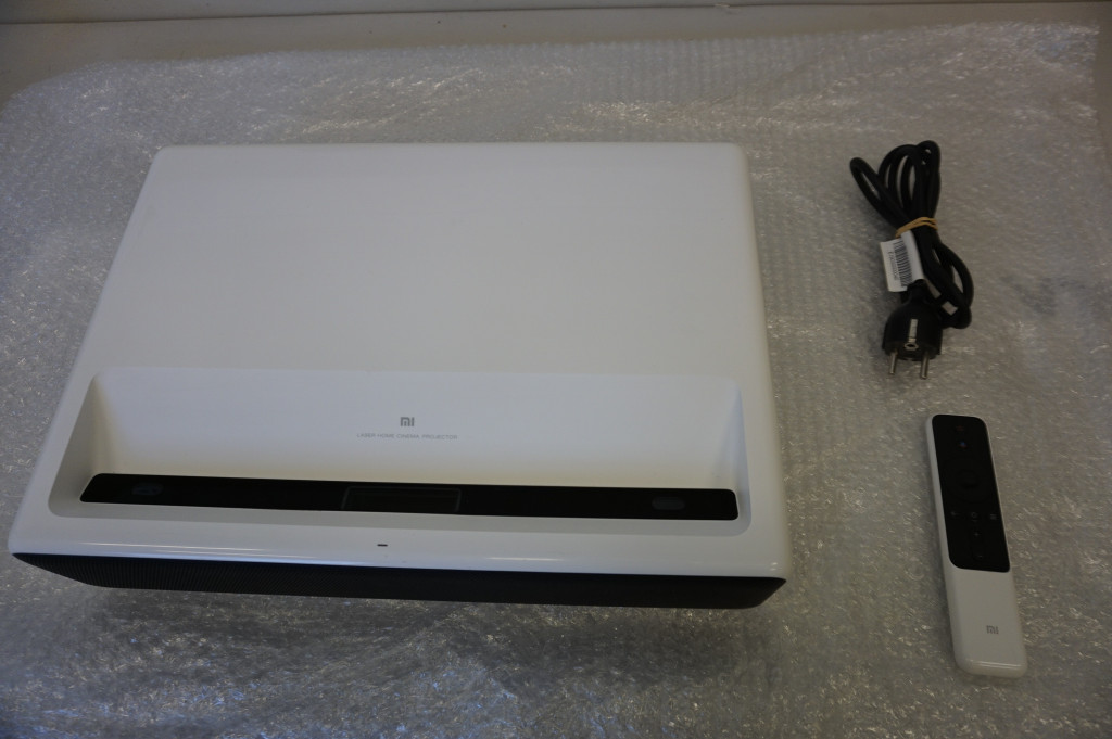 SALE OUT. Xiaomi Mi Laser Projector 150" White EU | Xiaomi | Mi 150 Laser Projector SJL4005GL | Full HD (1920x1080) | 5000 ANSI lumens | White | DEMO | Wi-Fi