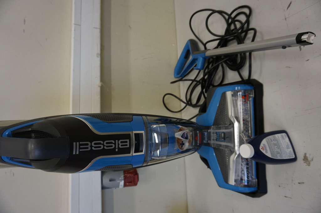 SALE OUT. Bissell CrossWave MultiFunctional Cleaner, Blue/Silver | Bissell | MultiFunctional Cleaner | CrossWave | Corded operating | Handstick | Washing function | 560 W | - V | Blue/Titanium | Warranty 24 month(s) | DAMAGED PACKAGING,USED, DIRTY, SCRATCHED