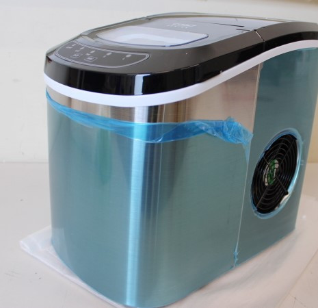 Caso | Ice cube maker | IceMaster Pro | Power 140 W | Capacity 2.2 L | Stainless steel | DAMAGED PACKAGING
